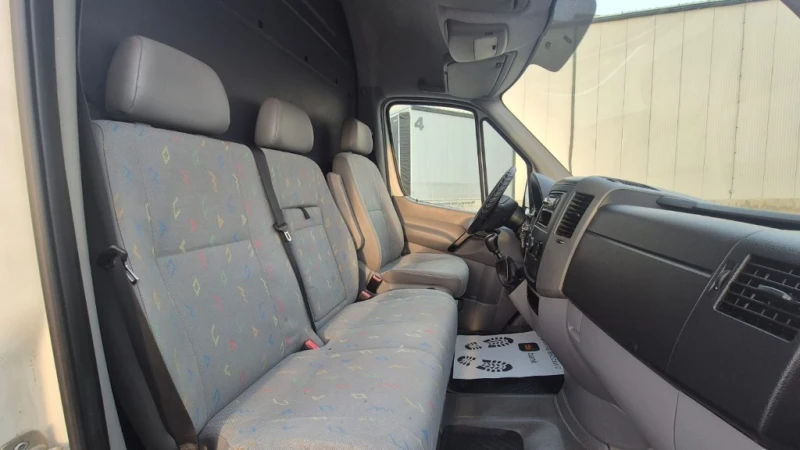 VW Crafter, снимка 10 - Бусове и автобуси - 52147129