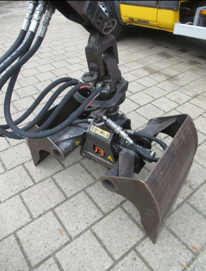 Iveco 60с15 Самосвал с кран HIAB 0044 + щипка, снимка 11 - Бусове и автобуси - 53094230