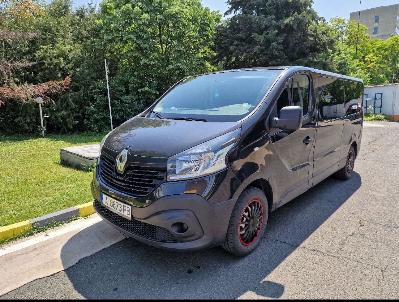 Renault Trafic 8+ 1 Места - изображение 3