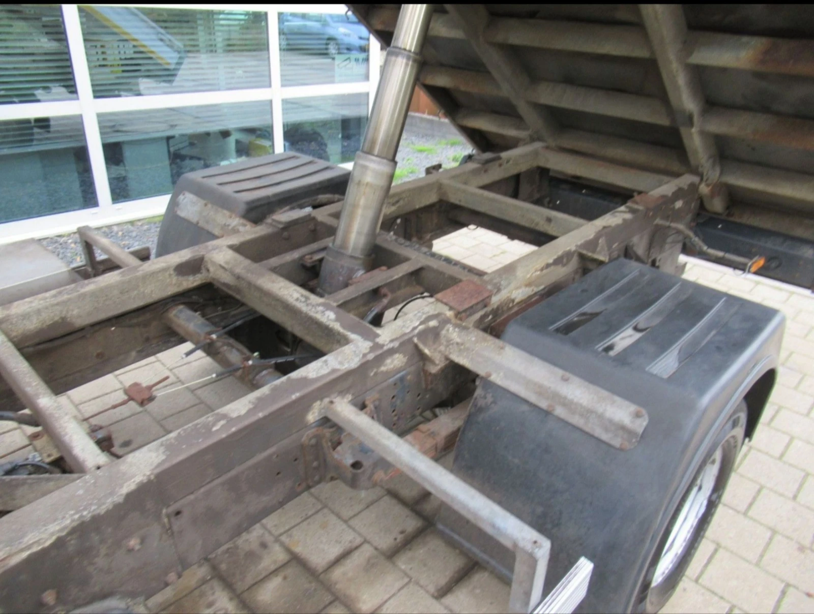 Iveco 60с15 Самосвал с кран HIAB DUO 044 + щипка - изображение 8