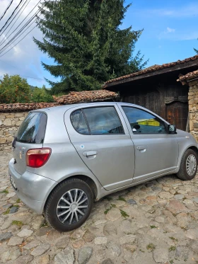 Toyota Yaris 1.3, снимка 2