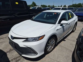 Toyota Camry HYBRID LE| ПОДГРЕВИ| ДВА КЛЮЧА| CARFAX| АВТОКРЕДИТ, снимка 1