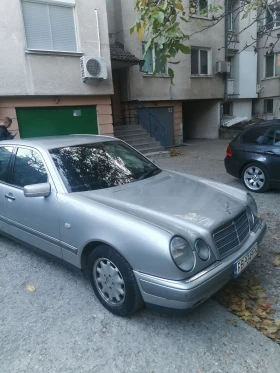 Mercedes-Benz E 250 2, 5TD, снимка 1