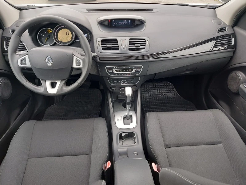 Renault Megane 1.5 dCi, 110 к.с., АВТОМАТИК, 138 500 км.!, снимка 9 - Автомобили и джипове - 42609663