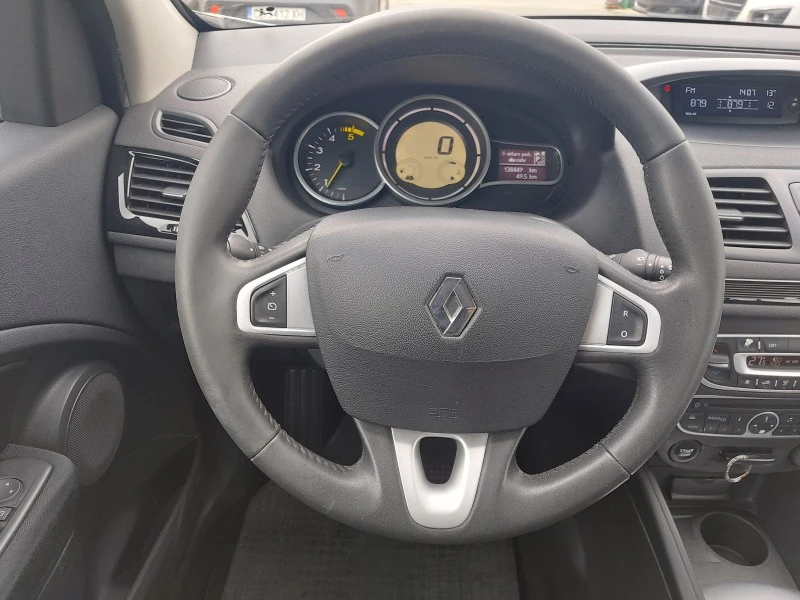 Renault Megane 1.5 dCi, 110 к.с., АВТОМАТИК, 138 500 км.!, снимка 11 - Автомобили и джипове - 42609663