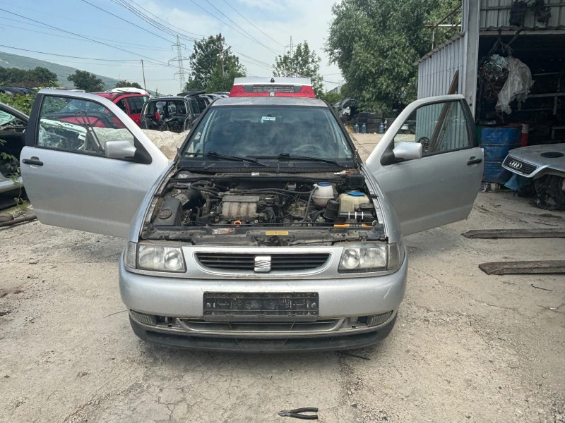 Seat Cordoba 1.6i, снимка 1 - Автомобили и джипове - 46167371