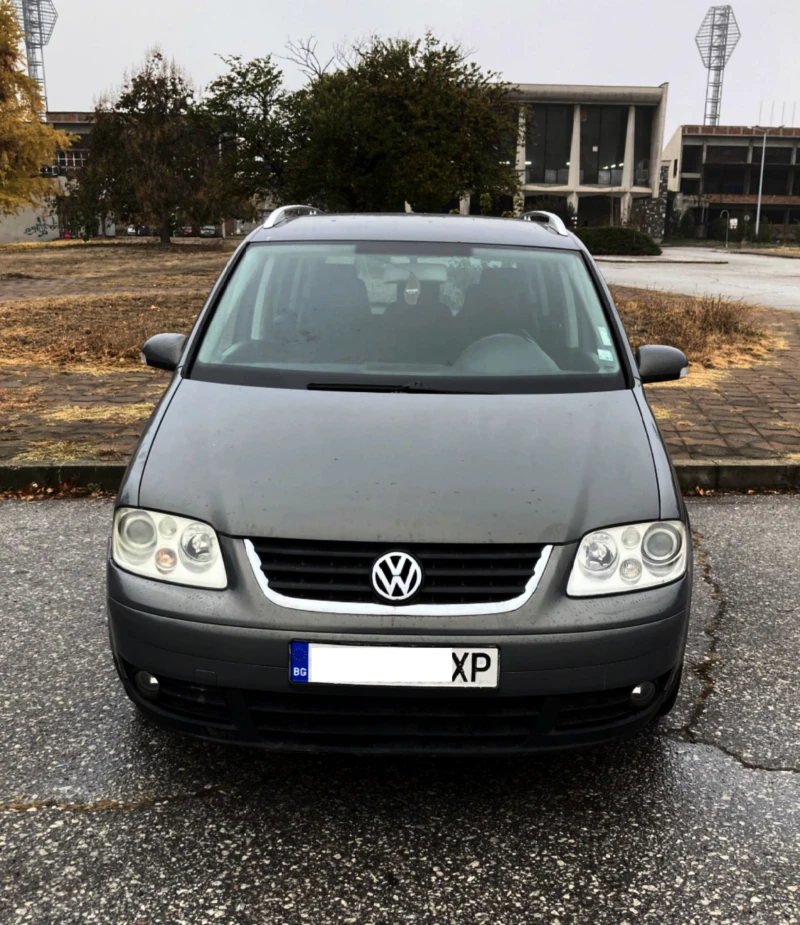 VW Touran TDI, снимка 1 - Автомобили и джипове - 47972272