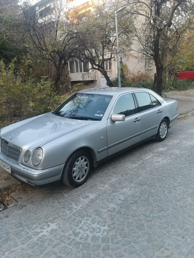 Mercedes-Benz E 250 2, 5TD, снимка 16 - Автомобили и джипове - 47995833