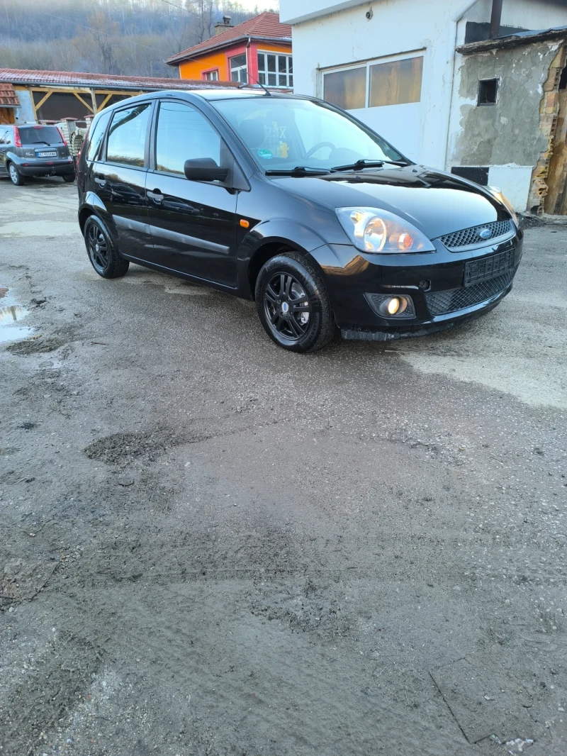 Ford Fiesta 1.3i, снимка 2 - Автомобили и джипове - 48589853