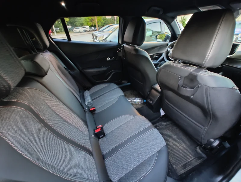 Peugeot 2008 145HP/48V/FULL, снимка 5 - Автомобили и джипове - 52475005