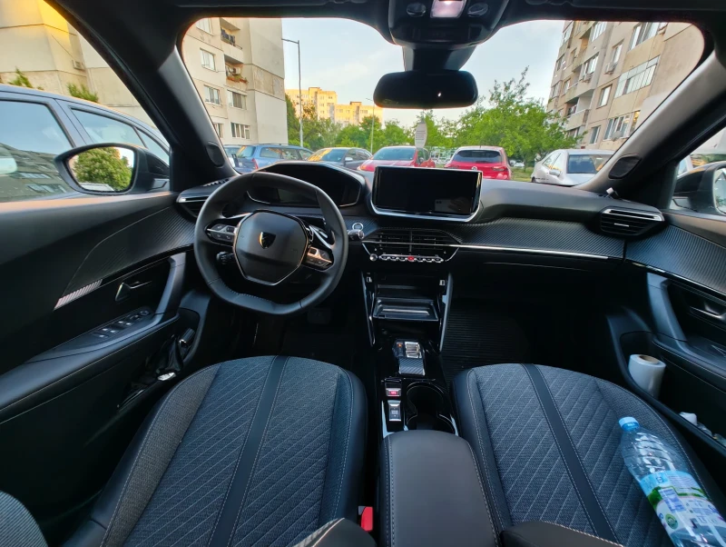 Peugeot 2008 145HP/48V/FULL, снимка 6 - Автомобили и джипове - 52475005