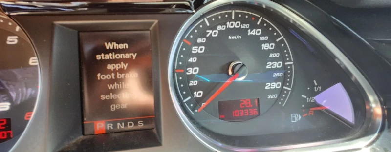 Audi Rs6 5.0tfsi, снимка 16 - Автомобили и джипове - 52945119