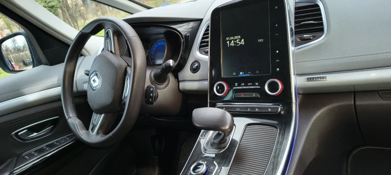 Renault Espace INITIALE 1.6 DCI bi-turbi, снимка 9 - Автомобили и джипове - 52975180