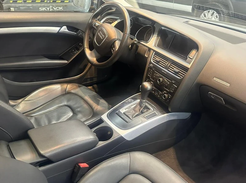 Audi A5 2.0T* quattro* Premium Plus* АвтоКредит(ЦЕНА ДО БГ, снимка 6 - Автомобили и джипове - 53516323