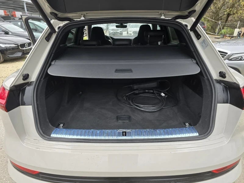 Audi E-Tron  55 Quattro 3x S Line, снимка 14 - Автомобили и джипове - 52892070