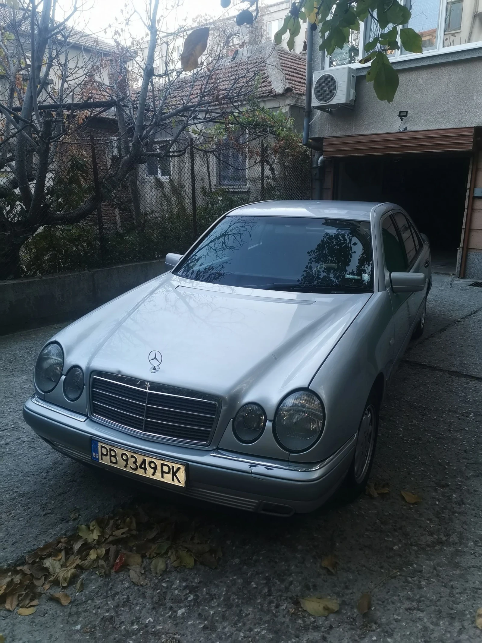 Mercedes-Benz E 250 2, 5TD - изображение 3