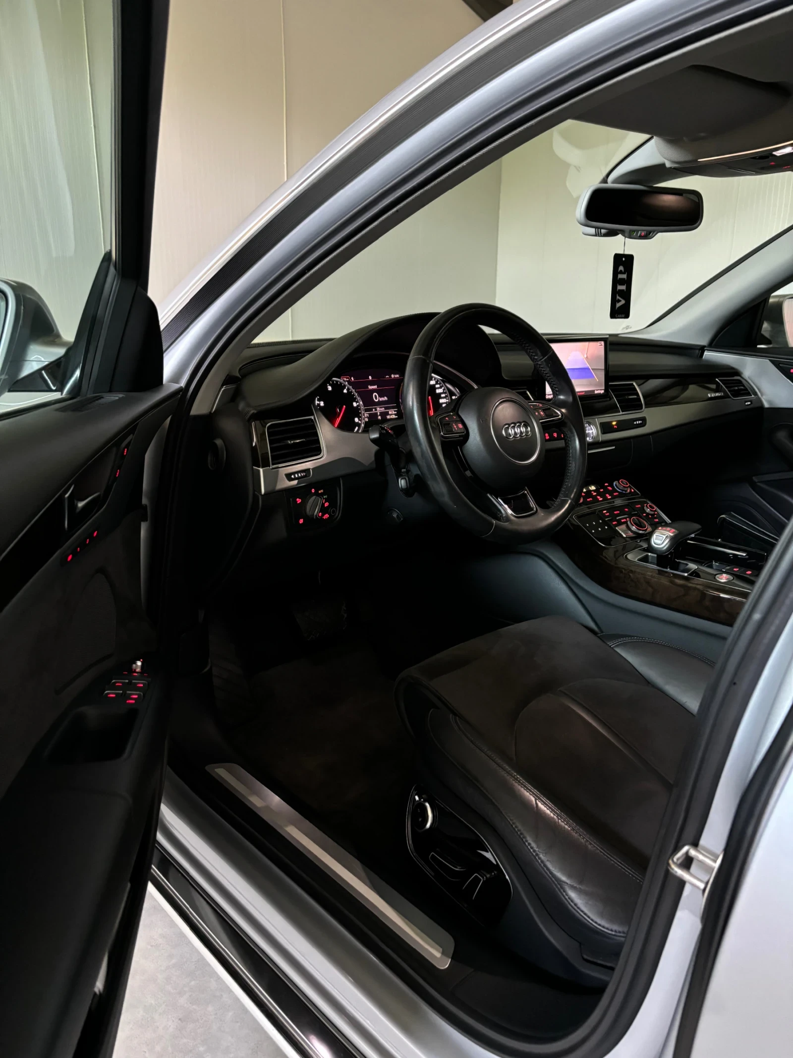 Audi A8 3.0TD? 161.500 реални км - изображение 7