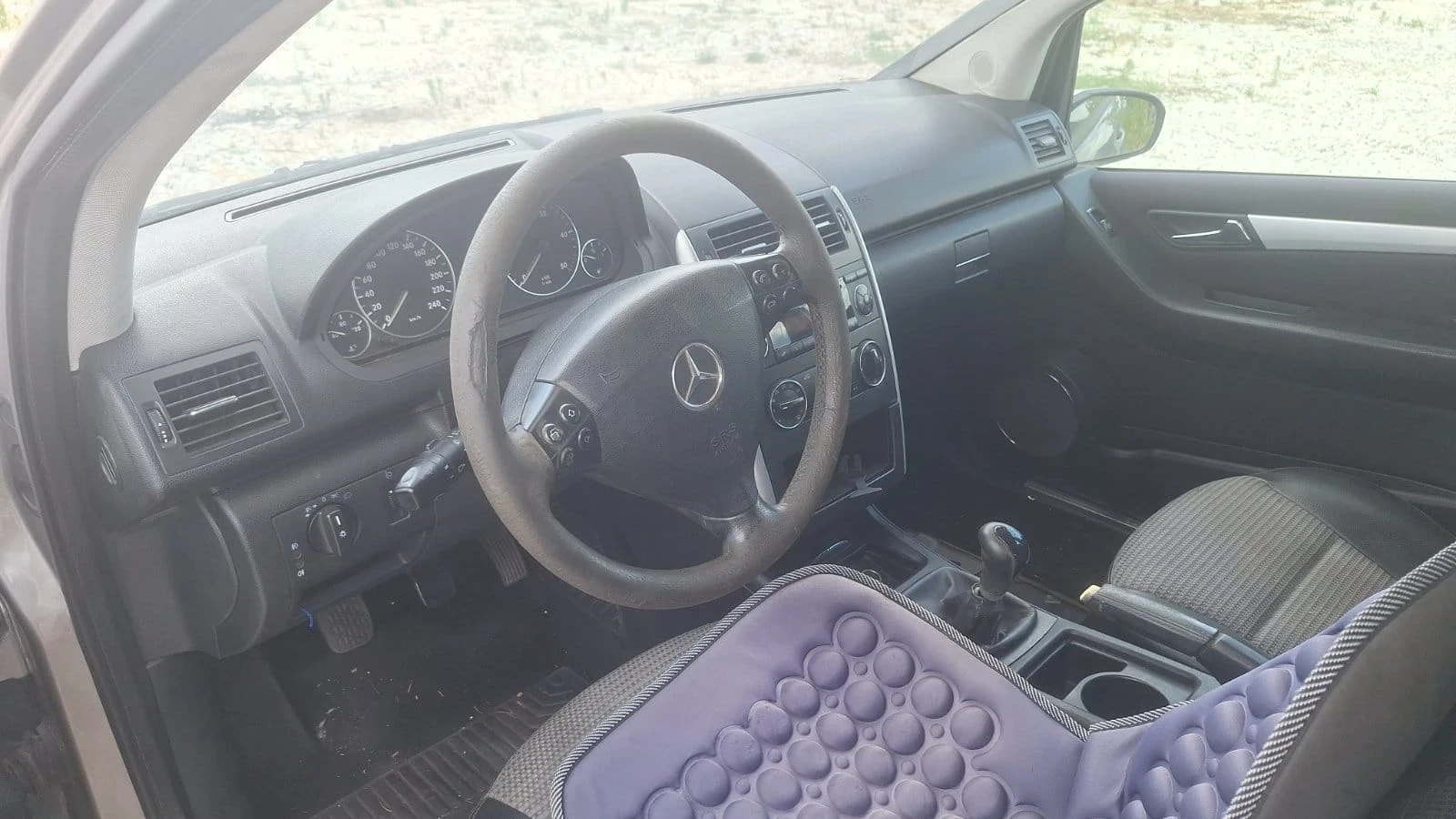 Mercedes-Benz A 180  - изображение 6