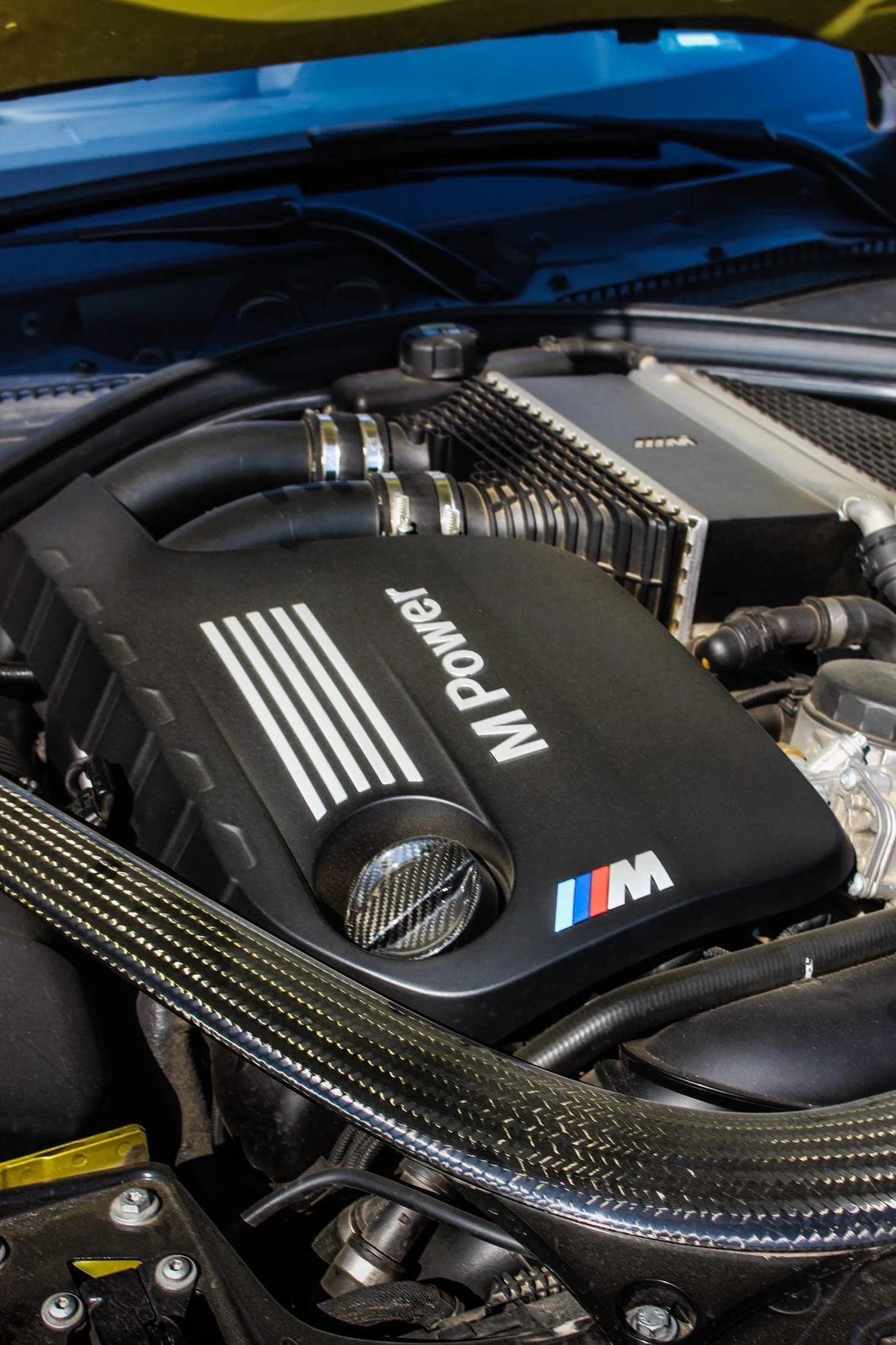 BMW M4  - изображение 7