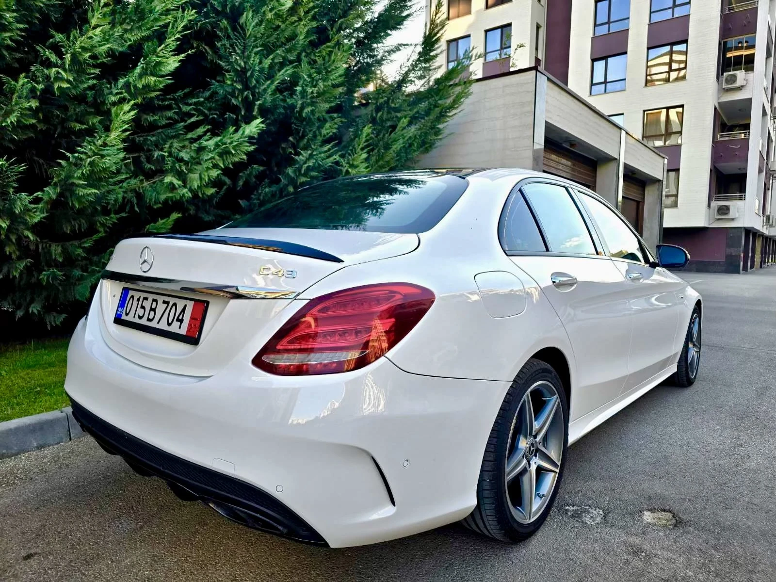 Mercedes-Benz C 43 AMG V6 BI- TURBO 4X4 - изображение 5