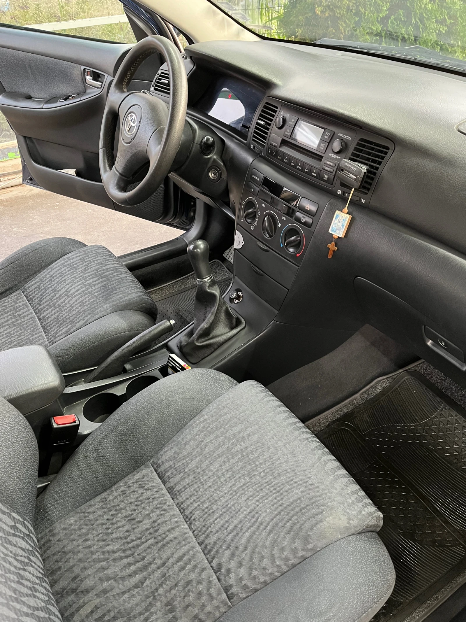 Toyota Corolla Капарирана - изображение 5