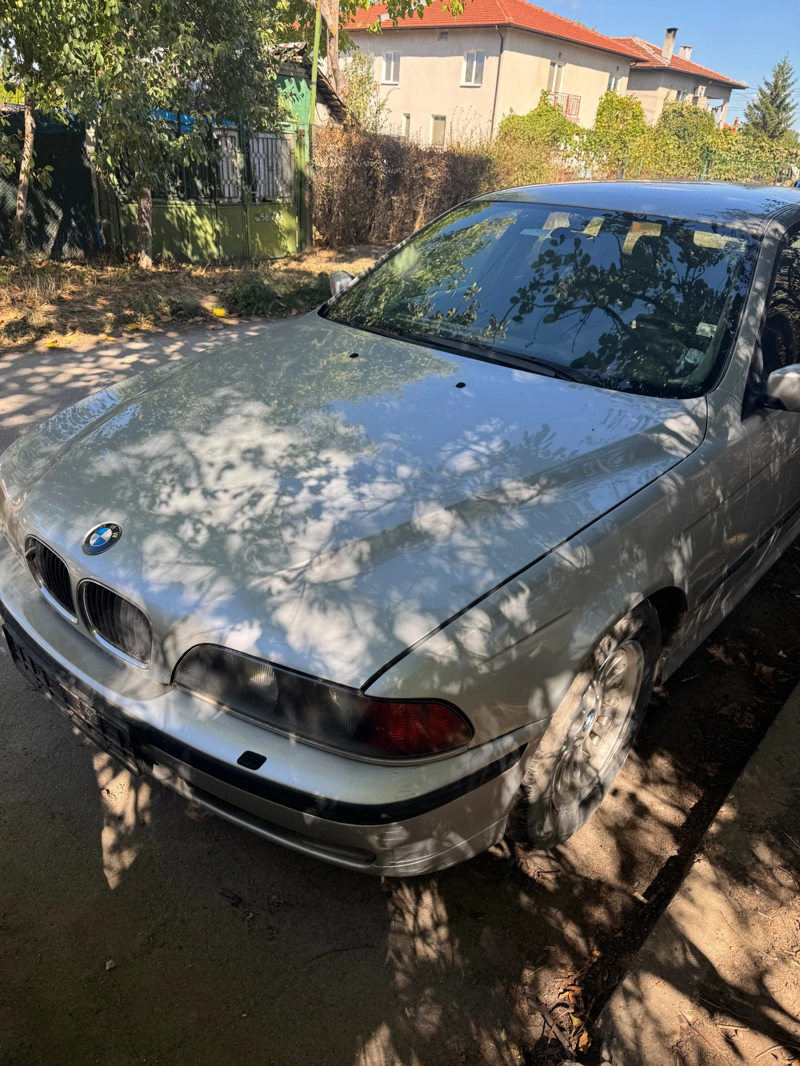 BMW 525 2.5 tds  - изображение 2