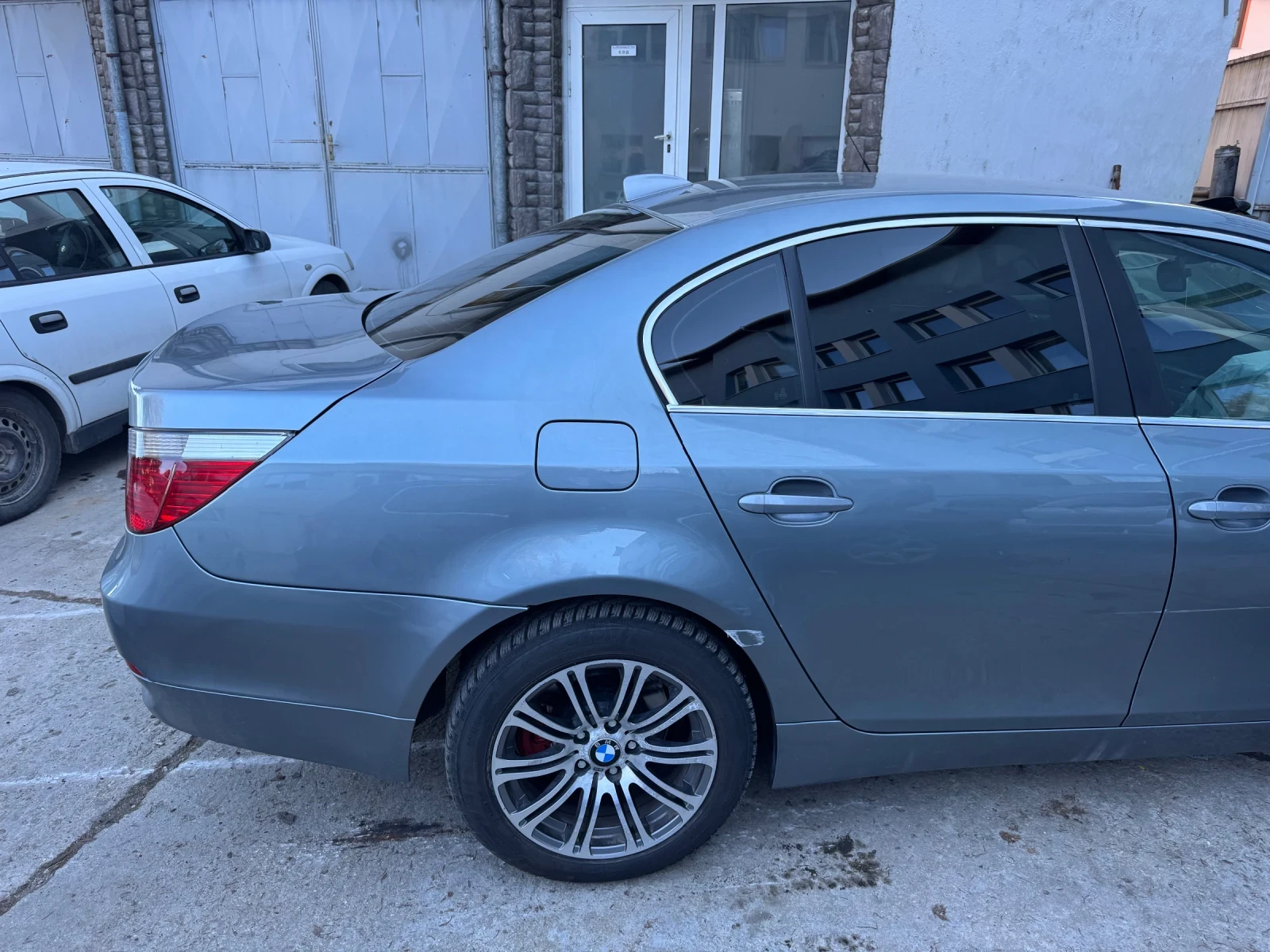 BMW 525  - изображение 4