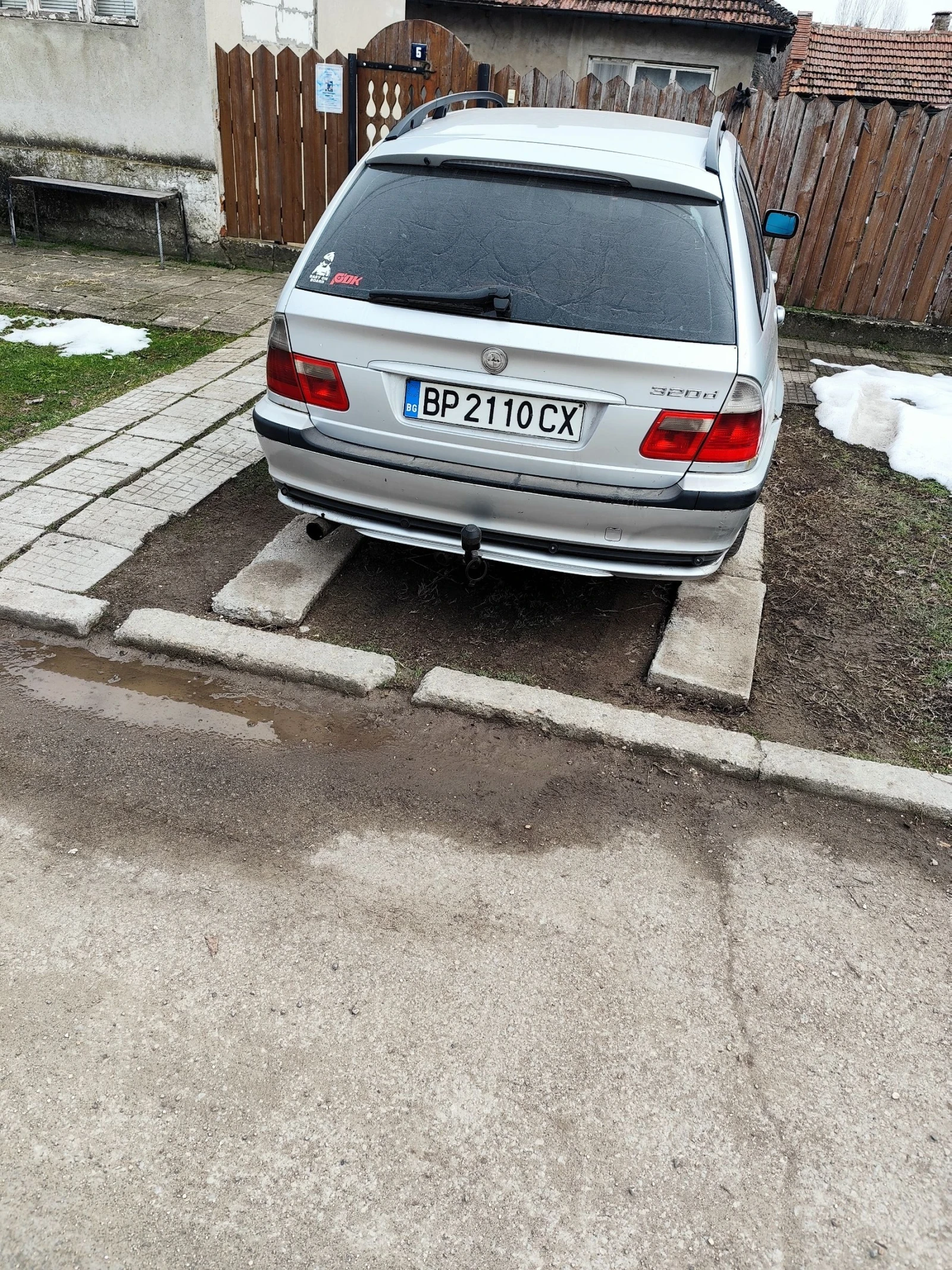 BMW 320 2.0d - изображение 2