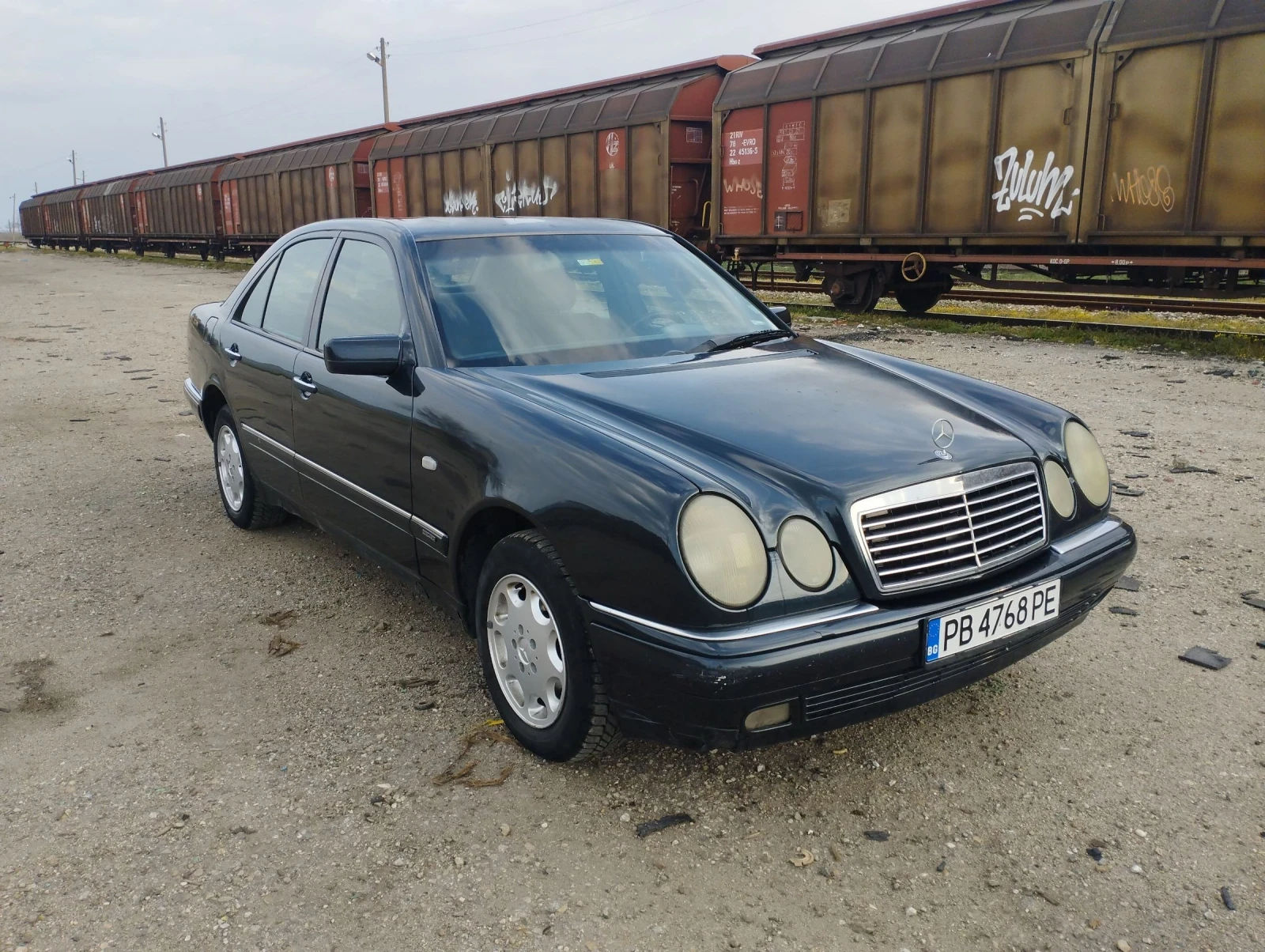 Mercedes-Benz E 220 OM611, снимка 4 - Автомобили и джипове - 53927558
