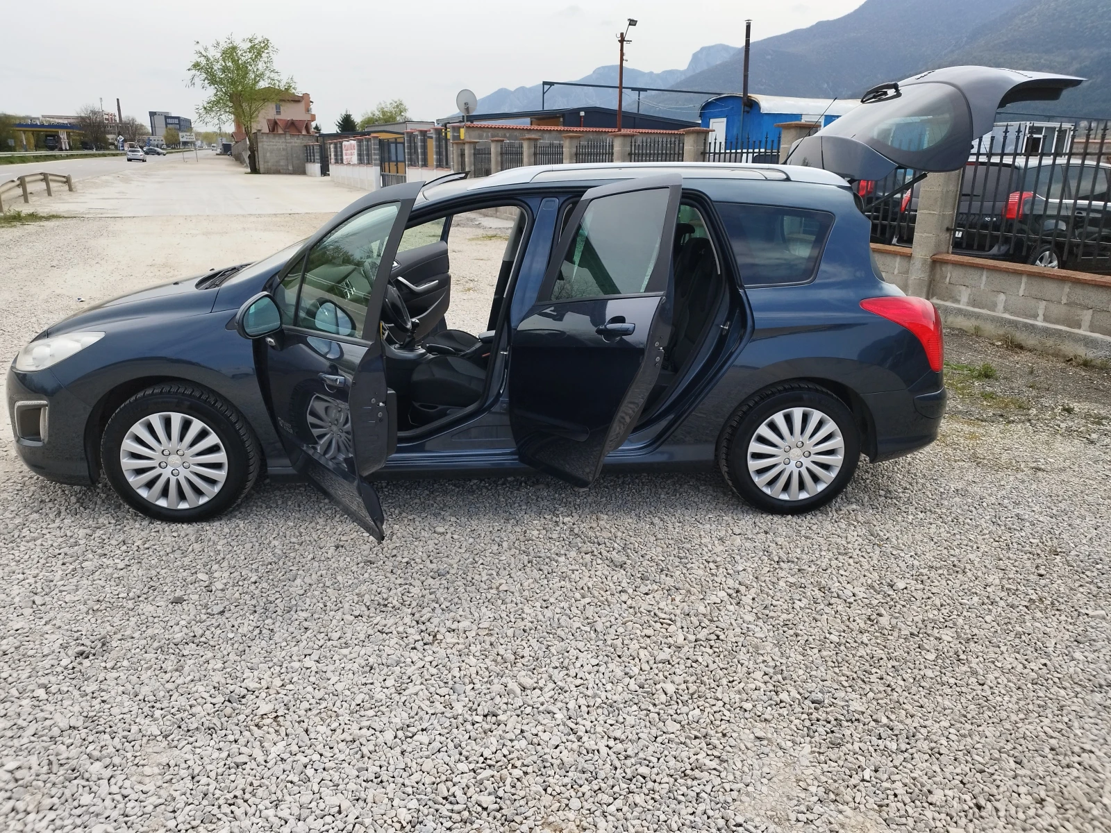 Peugeot 308 1.6EHdi 112kc., снимка 9 - Автомобили и джипове - 54206840