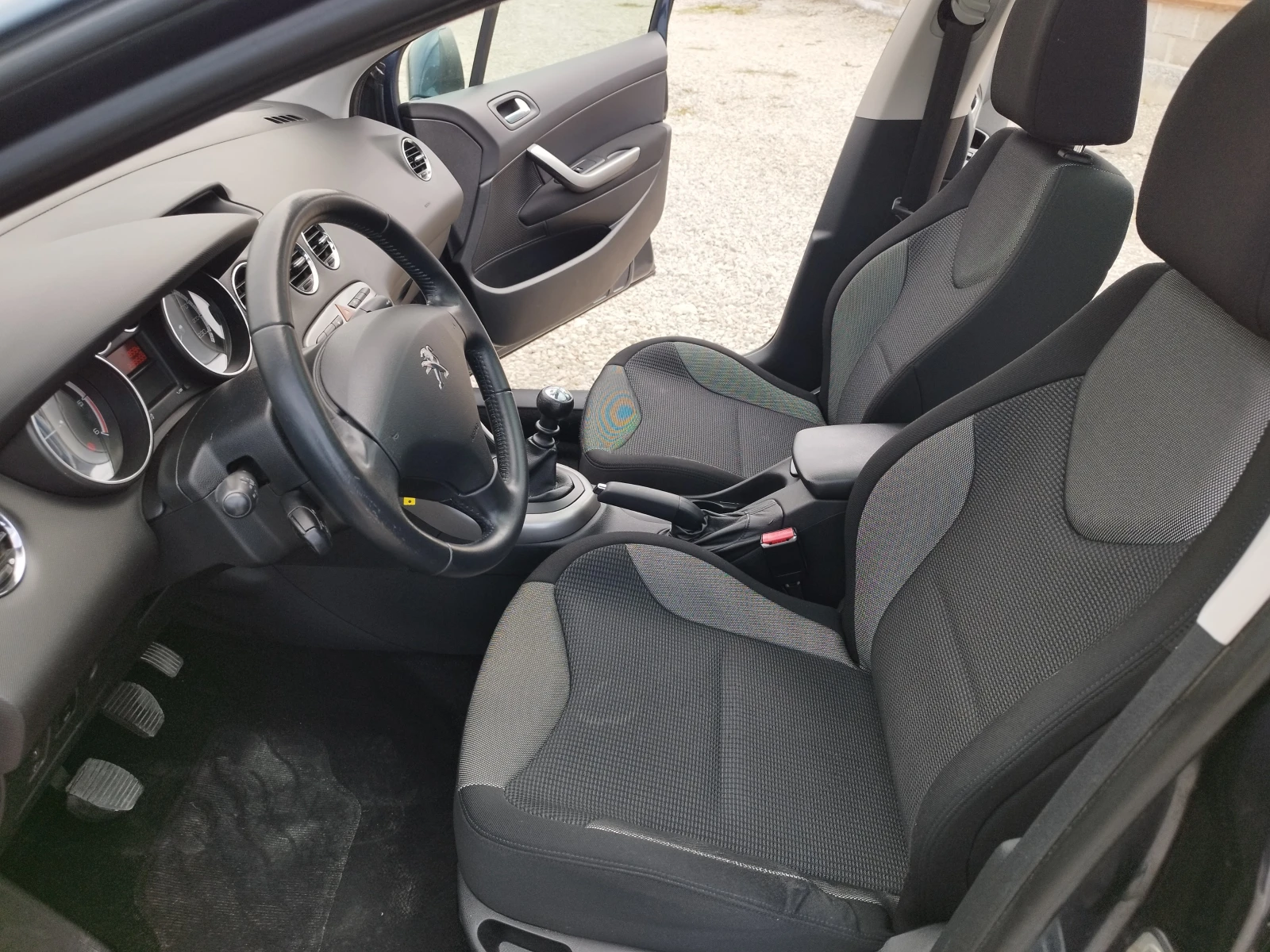 Peugeot 308 1.6EHdi 112kc., снимка 11 - Автомобили и джипове - 54206840