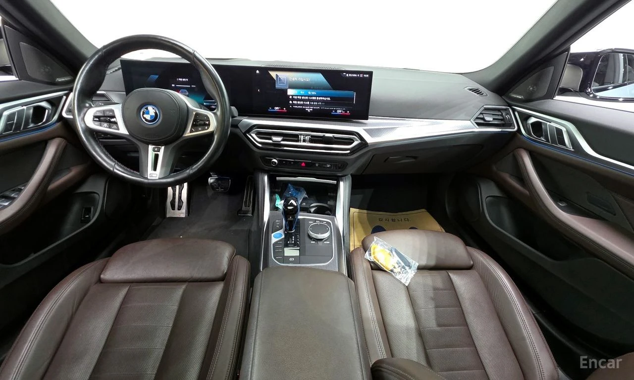 BMW i4 M50* ЛАЗЕР* ПАНО* ПОДГРЕВ* ОБДУХВАНЕ* 360КАМ* , снимка 7 - Автомобили и джипове - 54424625
