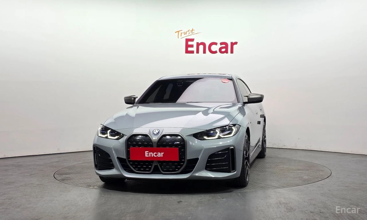 BMW i4 M50* ЛАЗЕР* ПАНО* ПОДГРЕВ* ОБДУХВАНЕ* 360КАМ* , снимка 3 - Автомобили и джипове - 54424625