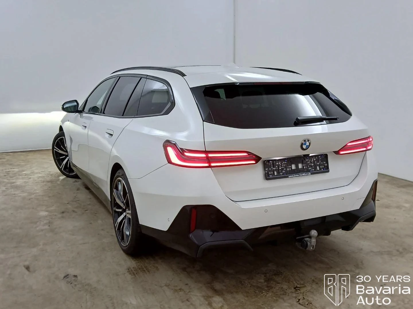 BMW 520 d Touring Steptronic, снимка 2 - Автомобили и джипове - 54475968