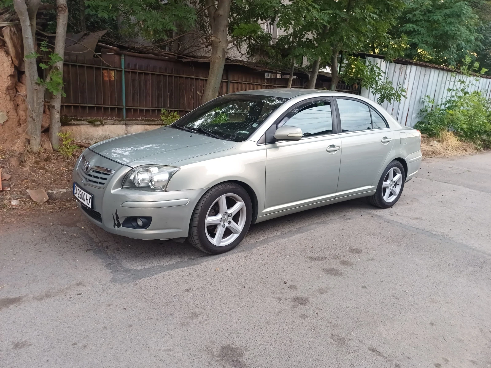 Toyota Avensis, снимка 8 - Автомобили и джипове - 54670552