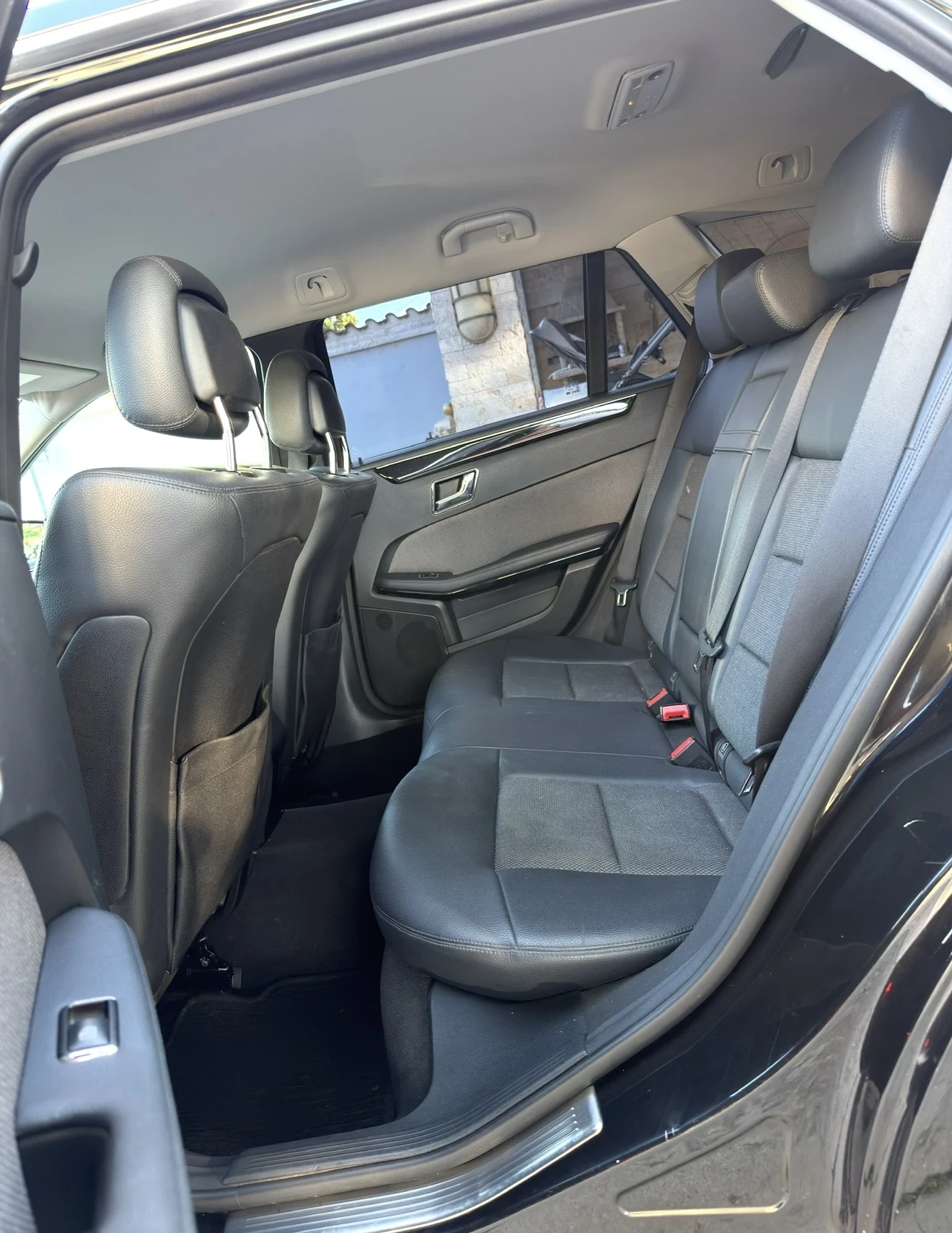 Mercedes-Benz E 200 Авангард Автоматик , снимка 9 - Автомобили и джипове - 54804656