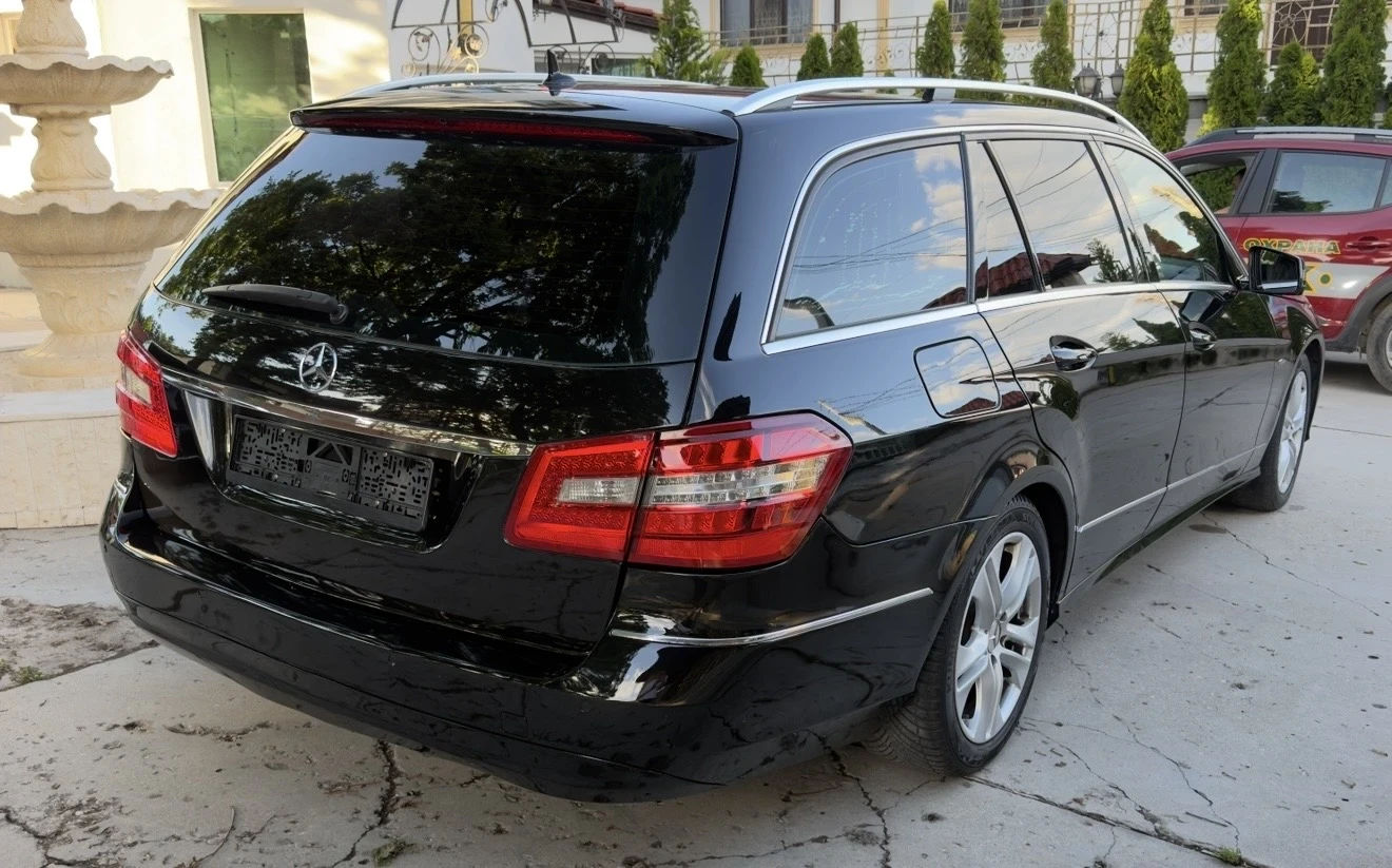 Mercedes-Benz E 200 Авангард Автоматик , снимка 4 - Автомобили и джипове - 54804656