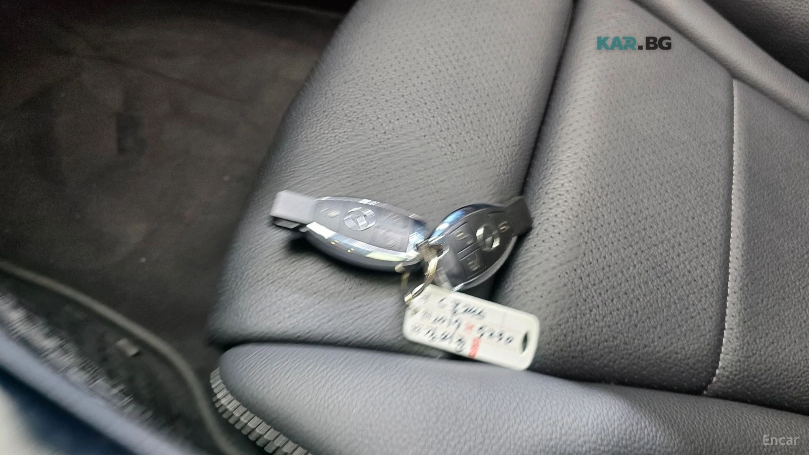 Mercedes-Benz C 220 Avangarde* КОЖА* НАВИ* ПАНО, снимка 13 - Автомобили и джипове - 55414898
