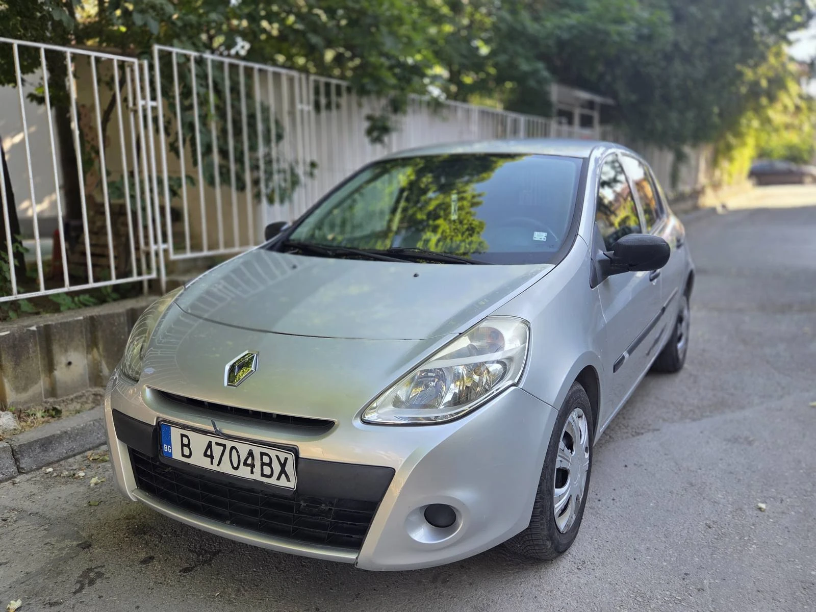 Renault Clio, снимка 7 - Автомобили и джипове - 55898336