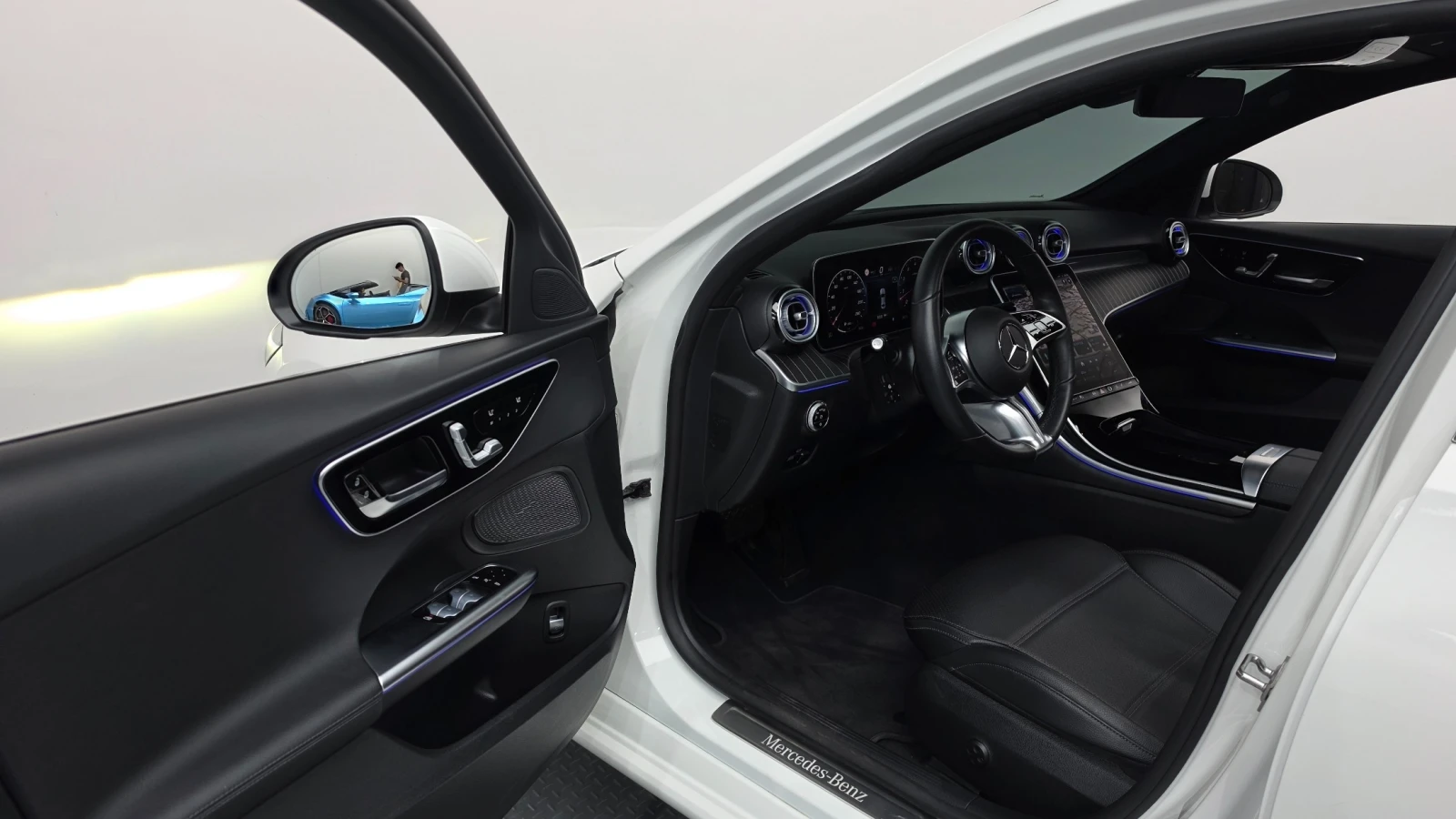 Mercedes-Benz C 200 W206 2.0 4MATIC, снимка 8 - Автомобили и джипове - 56003679