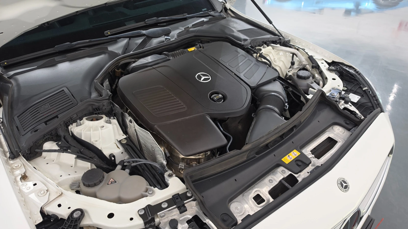 Mercedes-Benz C 200 W206 2.0 4MATIC, снимка 5 - Автомобили и джипове - 56003679