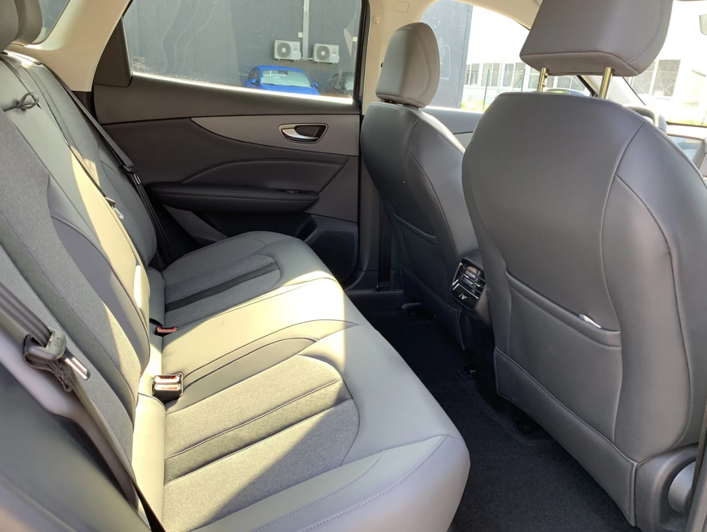Mg S5 Luxury Long Range, снимка 11 - Автомобили и джипове - 56289416