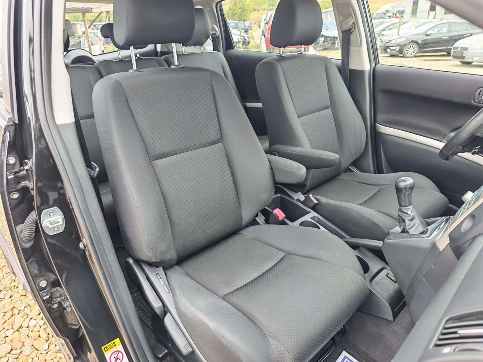 Toyota Corolla verso 2.2 D4D 136�.�. | Mobile.bg � ����������� 14