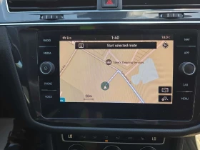 VW Tiguan * Highline * ПОДГРЕВИ * ПАНО * KEYLESS * CARFAX , снимка 15