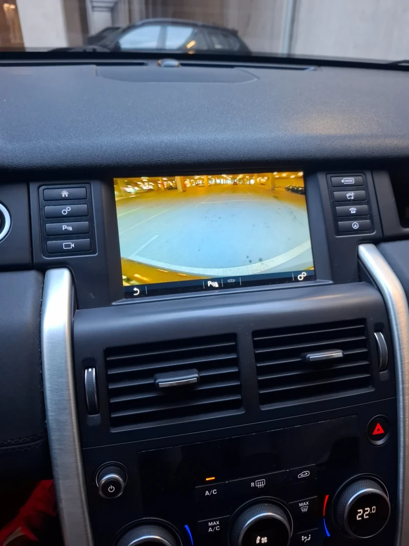 Land Rover Discovery Sport 2.2D 190к.с. HSE, снимка 11 - Автомобили и джипове - 52860752