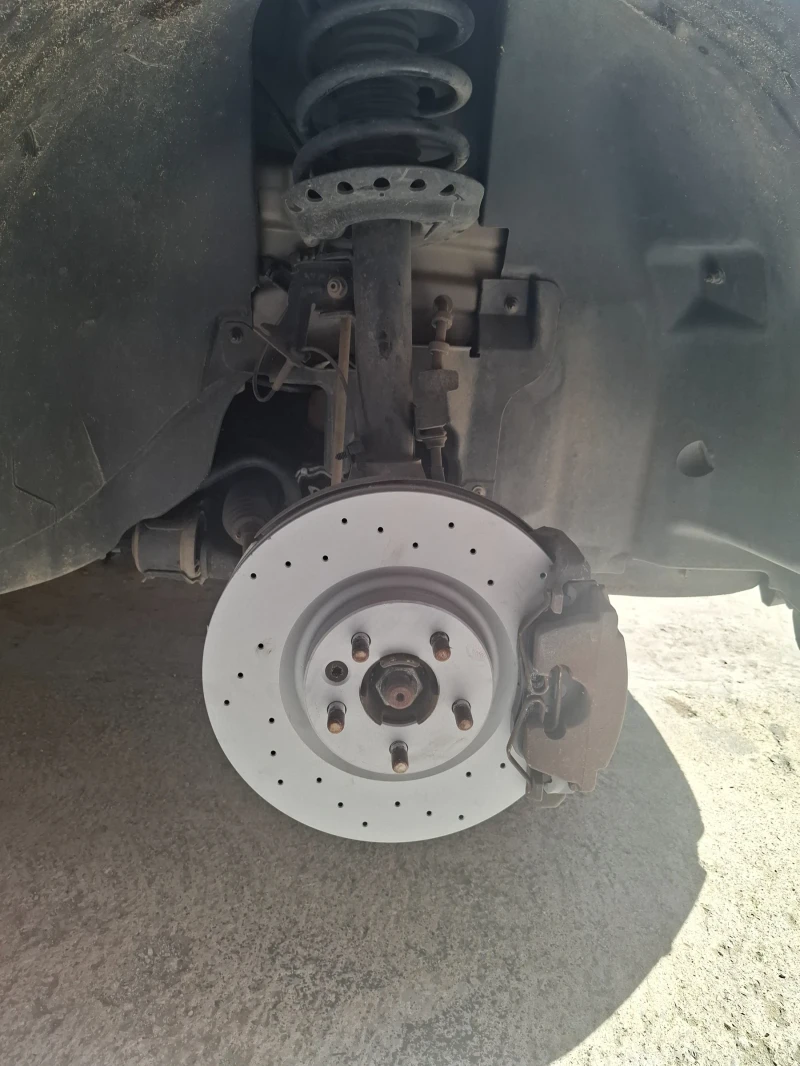 Land Rover Discovery Sport 2.2D 190к.с. HSE, снимка 13 - Автомобили и джипове - 52860752