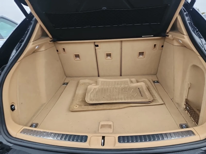 Porsche Macan 2017  * CARFAX * BEIGE, снимка 13 - Автомобили и джипове - 53086043