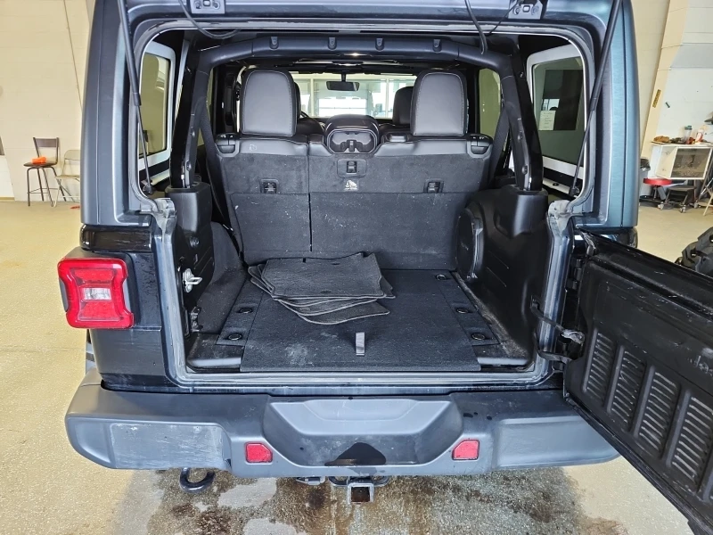 Jeep Wrangler UNLIMITED| SAHARA| PANO| 2 ключа| CARFAX , снимка 8 - Автомобили и джипове - 53430223