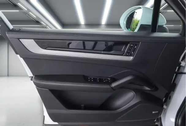 Porsche Cayenne E-Hybrid Coupe = Air Suspension = Гаранция, снимка 6 - Автомобили и джипове - 55086124