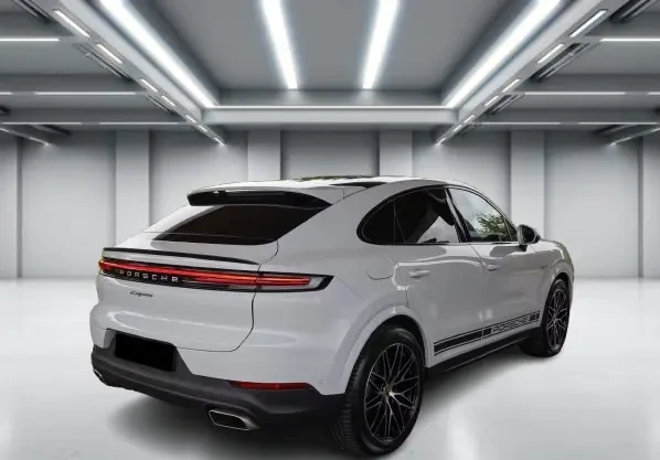 Porsche Cayenne E-Hybrid Coupe = Air Suspension = Гаранция, снимка 3 - Автомобили и джипове - 55086124